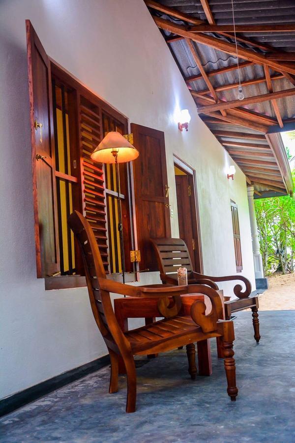 Shehani Beach Bungalow Tangalle Exterior foto