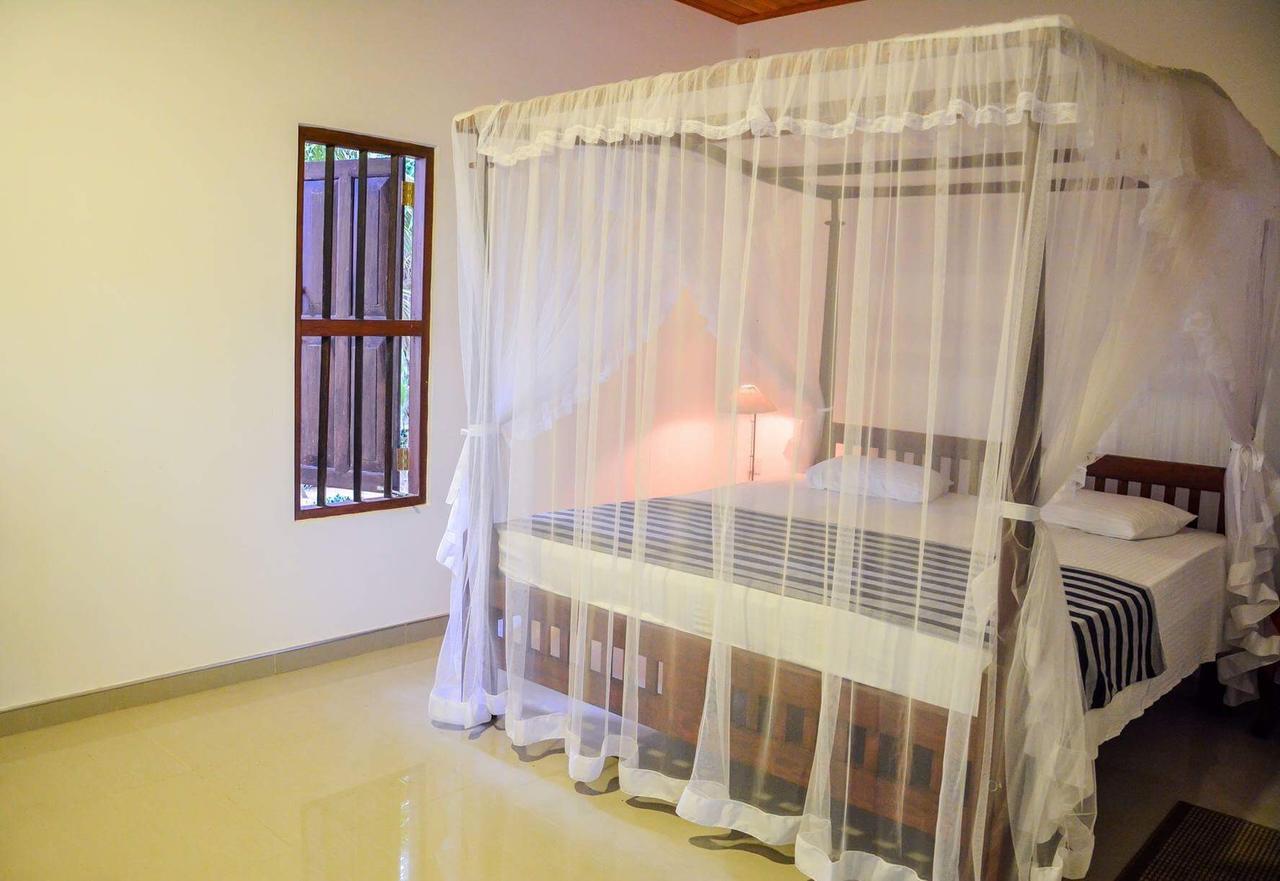 Shehani Beach Bungalow Tangalle Exterior foto